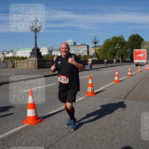 07.09.2025 - BARMER Alsterlauf Yannick Fuchs http://msf.ph/oto/8827817 07.09.2025 10:11:14 Laufen 2132 meine-sportfotos.de
