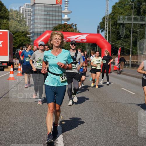 07.09.2025 - BARMER Alsterlauf Yannick Fuchs http://msf.ph/oto/8827822 07.09.2025 10:11:20 Laufen 6265, 487, 270, 878, 2651, 14 meine-sportfotos.de