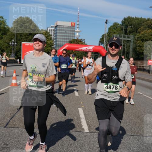 07.09.2025 - BARMER Alsterlauf Yannick Fuchs http://msf.ph/oto/8827830 07.09.2025 10:11:23 Laufen 10, 6266, 4879, 4878 meine-sportfotos.de