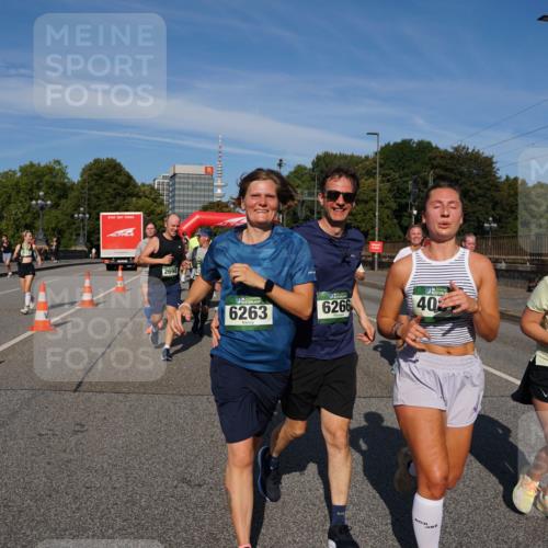 07.09.2025 - BARMER Alsterlauf Yannick Fuchs http://msf.ph/oto/8827851 07.09.2025 10:11:26 Laufen 2698, 6263, 6266, 40, 2651 meine-sportfotos.de