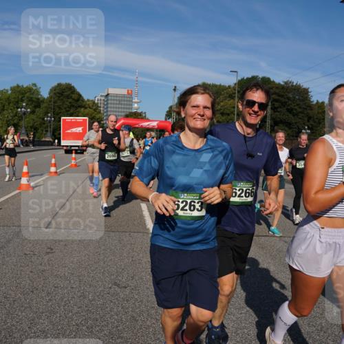07.09.2025 - BARMER Alsterlauf Yannick Fuchs http://msf.ph/oto/8827853 07.09.2025 10:11:27 Laufen 2698, 6273, 36, 5263, 6266, 354, 2651 meine-sportfotos.de