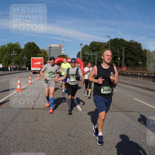 07.09.2025 - BARMER Alsterlauf Yannick Fuchs http://msf.ph/oto/8827864 07.09.2025 10:11:28 Laufen 6267, 381, 6273, 2698, 3 meine-sportfotos.de