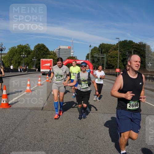 07.09.2025 - BARMER Alsterlauf Yannick Fuchs http://msf.ph/oto/8827866 07.09.2025 10:11:28 Laufen 12, 6267, 3817, 6273, 4024, 2698 meine-sportfotos.de