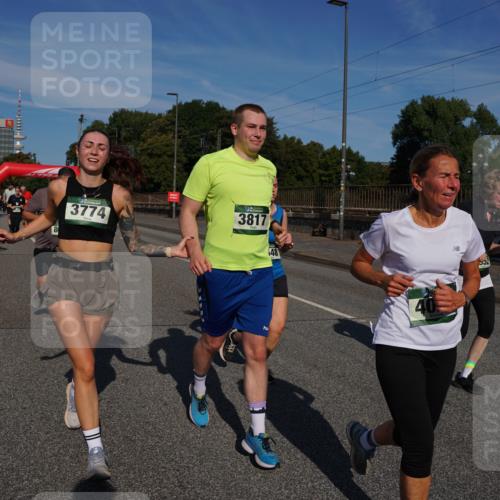 07.09.2025 - BARMER Alsterlauf Yannick Fuchs http://msf.ph/oto/8827878 07.09.2025 10:11:31 Laufen 0, 8, 3774, 3817, 48, 40, 552 meine-sportfotos.de