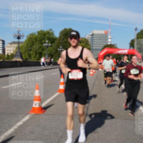 07.09.2025 - BARMER Alsterlauf Yannick Fuchs http://msf.ph/oto/8827892 07.09.2025 10:11:34 Laufen  meine-sportfotos.de