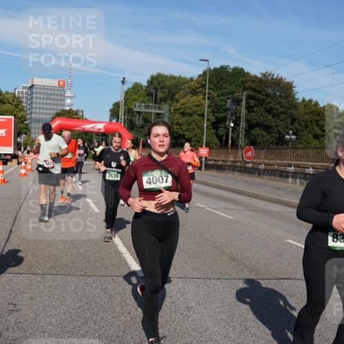 07.09.2025 - BARMER Alsterlauf Yannick Fuchs http://msf.ph/oto/8827897 07.09.2025 10:11:35 Laufen 401, 4473, 3539, 4007, 8313 meine-sportfotos.de