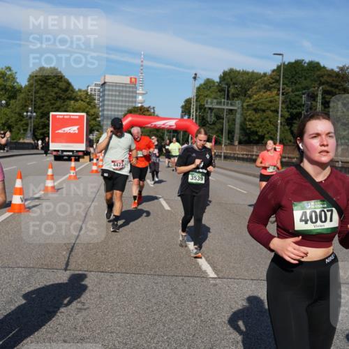 07.09.2025 - BARMER Alsterlauf Yannick Fuchs http://msf.ph/oto/8827901 07.09.2025 10:11:36 Laufen 5631, 4473, 3539, 4007 meine-sportfotos.de