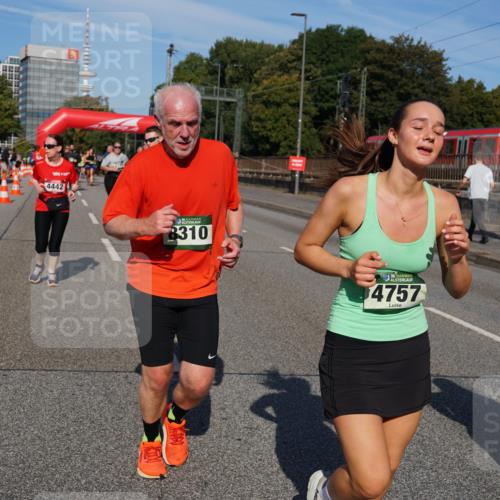 07.09.2025 - BARMER Alsterlauf Yannick Fuchs http://msf.ph/oto/8827914 07.09.2025 10:11:39 Laufen 4442, 8310, 36, 4757 meine-sportfotos.de