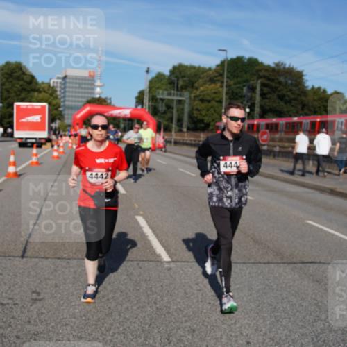 07.09.2025 - BARMER Alsterlauf Yannick Fuchs http://msf.ph/oto/8827920 07.09.2025 10:11:41 Laufen 444, 4442 meine-sportfotos.de