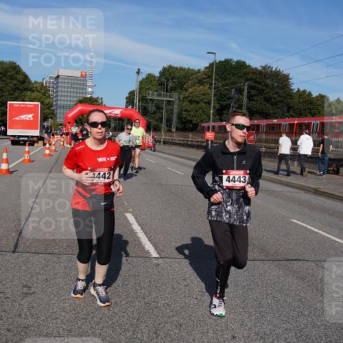 07.09.2025 - BARMER Alsterlauf Yannick Fuchs http://msf.ph/oto/8827921 07.09.2025 10:11:41 Laufen 442, 4443 meine-sportfotos.de