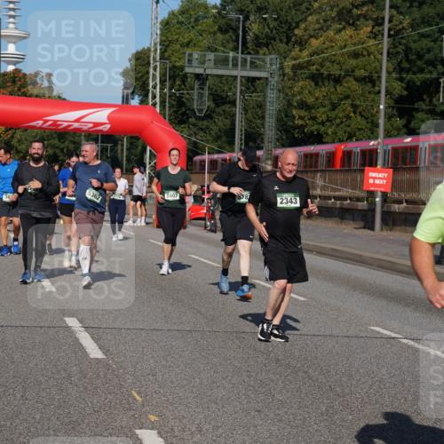 07.09.2025 - BARMER Alsterlauf Yannick Fuchs http://msf.ph/oto/8827934 07.09.2025 10:11:45 Laufen 4221, 34, 5362, 2407, 776, 2343, 4719 meine-sportfotos.de