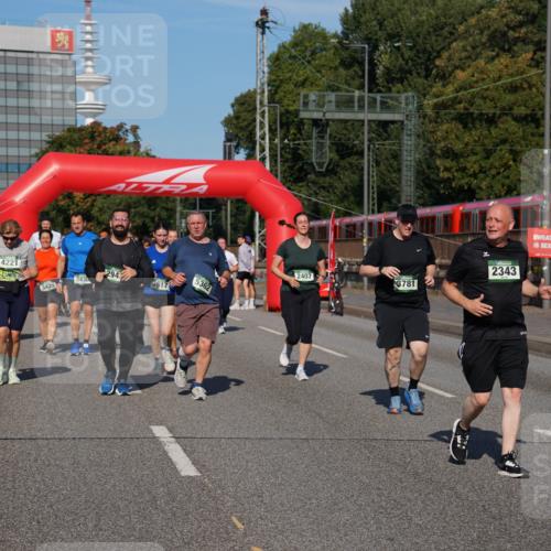 07.09.2025 - BARMER Alsterlauf Yannick Fuchs http://msf.ph/oto/8827939 07.09.2025 10:11:46 Laufen 4221, 3429, 294, 5362, 3617, 2407, 3781, 2343 meine-sportfotos.de