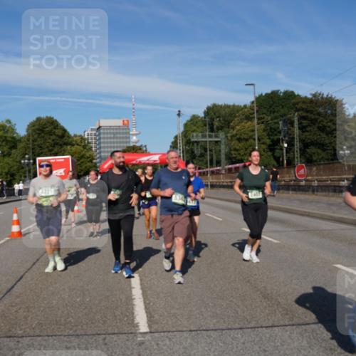 07.09.2025 - BARMER Alsterlauf Yannick Fuchs http://msf.ph/oto/8827951 07.09.2025 10:11:50 Laufen 4221, 2407, 3781 meine-sportfotos.de