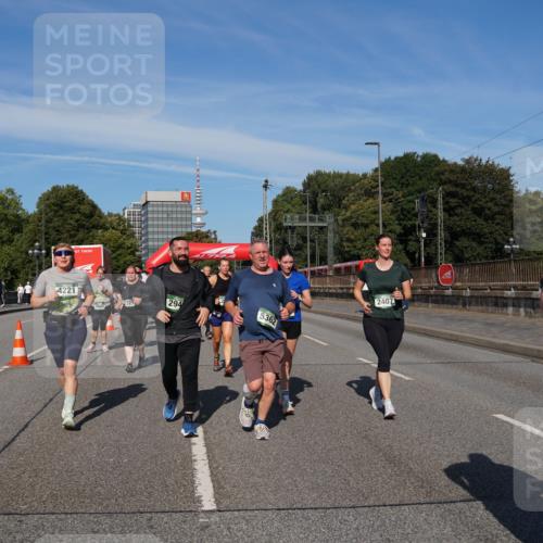 07.09.2025 - BARMER Alsterlauf Yannick Fuchs http://msf.ph/oto/8827952 07.09.2025 10:11:50 Laufen 4221, 2321, 294, 5362, 2407, 3781 meine-sportfotos.de