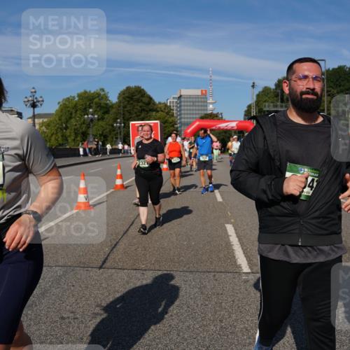 07.09.2025 - BARMER Alsterlauf Yannick Fuchs http://msf.ph/oto/8827965 07.09.2025 10:11:52 Laufen 36, 4221, 36, 232, 3429, 1436, 36, 4 meine-sportfotos.de