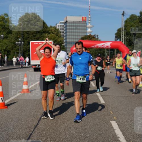 07.09.2025 - BARMER Alsterlauf Yannick Fuchs http://msf.ph/oto/8827978 07.09.2025 10:11:55 Laufen 6065, 3429, 3430, 768, 43 meine-sportfotos.de