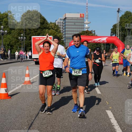 07.09.2025 - BARMER Alsterlauf Yannick Fuchs http://msf.ph/oto/8827980 07.09.2025 10:11:55 Laufen 65, 3429, 3430, 476, 3742, 37, 2974 meine-sportfotos.de