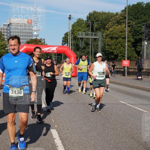 07.09.2025 - BARMER Alsterlauf Yannick Fuchs http://msf.ph/oto/8827982 07.09.2025 10:11:56 Laufen 429, 3430, 3742, 210, 476, 3741, 2974 meine-sportfotos.de