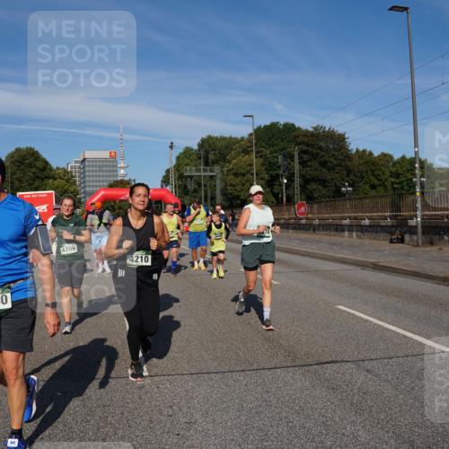 07.09.2025 - BARMER Alsterlauf Yannick Fuchs http://msf.ph/oto/8827987 07.09.2025 10:11:57 Laufen 3430, 4209, 4210, 535 meine-sportfotos.de