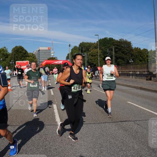 07.09.2025 - BARMER Alsterlauf Yannick Fuchs http://msf.ph/oto/8827989 07.09.2025 10:11:58 Laufen 3, 4209, 4210, 2974 meine-sportfotos.de