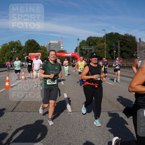 07.09.2025 - BARMER Alsterlauf Yannick Fuchs http://msf.ph/oto/8827992 07.09.2025 10:11:58 Laufen 8, 361, 4209, 3742, 4268, 4210 meine-sportfotos.de