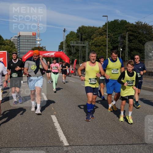 07.09.2025 - BARMER Alsterlauf Yannick Fuchs http://msf.ph/oto/8827996 07.09.2025 10:11:59 Laufen 4468, 5563, 6183, 2354, 3742, 3621, 3741, 5608, 507, 4268 meine-sportfotos.de
