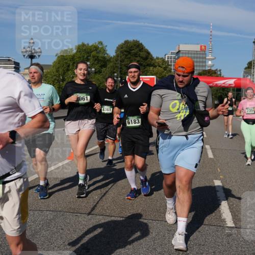 07.09.2025 - BARMER Alsterlauf Yannick Fuchs http://msf.ph/oto/8828003 07.09.2025 10:12:01 Laufen 20, 29, 961, 5563, 8361, 6183, 2354 meine-sportfotos.de