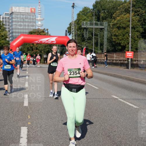 07.09.2025 - BARMER Alsterlauf Yannick Fuchs http://msf.ph/oto/8828006 07.09.2025 10:12:03 Laufen 8222, 8018, 3903, 2849, 4315, 2354 meine-sportfotos.de