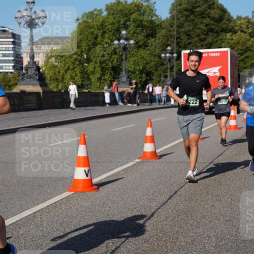 07.09.2025 - BARMER Alsterlauf Yannick Fuchs http://msf.ph/oto/8828013 07.09.2025 10:12:04 Laufen 36, 3061, 222, 8018, 3903 meine-sportfotos.de