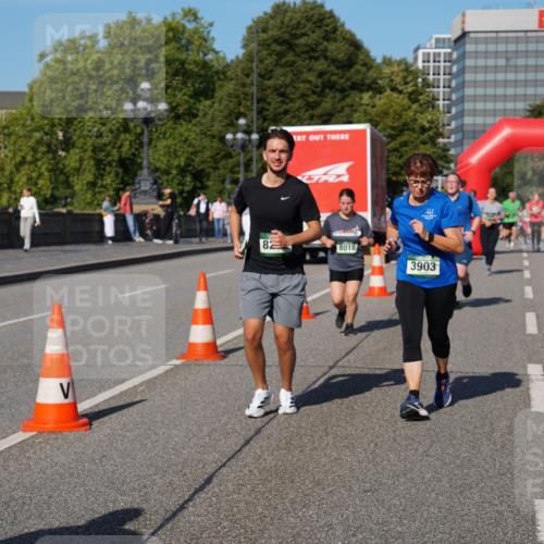 07.09.2025 - BARMER Alsterlauf Yannick Fuchs http://msf.ph/oto/8828015 07.09.2025 10:12:04 Laufen 82, 8018, 3903 meine-sportfotos.de