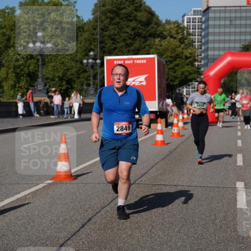 07.09.2025 - BARMER Alsterlauf Yannick Fuchs http://msf.ph/oto/8828025 07.09.2025 10:12:08 Laufen 2849, 3808 meine-sportfotos.de