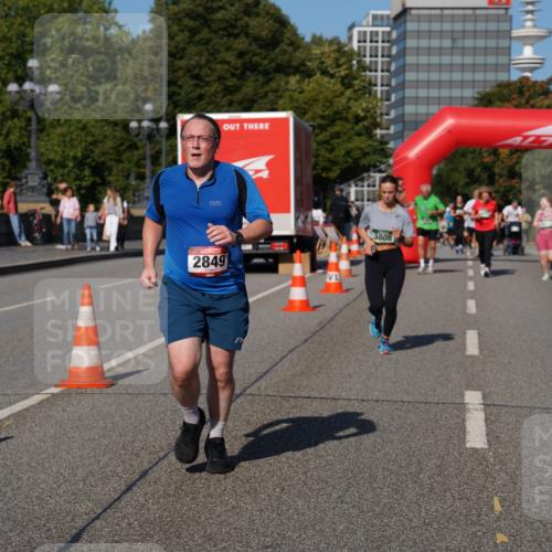 07.09.2025 - BARMER Alsterlauf Yannick Fuchs http://msf.ph/oto/8828026 07.09.2025 10:12:08 Laufen 2849, 3808 meine-sportfotos.de