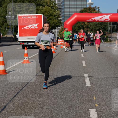 07.09.2025 - BARMER Alsterlauf Yannick Fuchs http://msf.ph/oto/8828034 07.09.2025 10:12:10 Laufen 3808, 4674, 5360, 4673 meine-sportfotos.de
