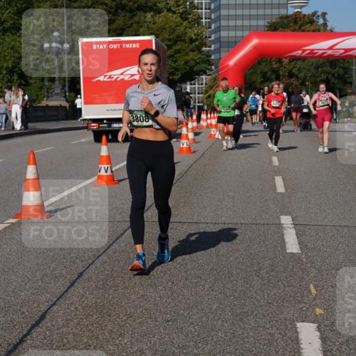 07.09.2025 - BARMER Alsterlauf Yannick Fuchs http://msf.ph/oto/8828036 07.09.2025 10:12:11 Laufen 3808, 5360, 4674, 4673 meine-sportfotos.de