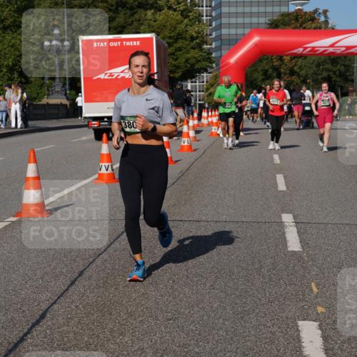 07.09.2025 - BARMER Alsterlauf Yannick Fuchs http://msf.ph/oto/8828037 07.09.2025 10:12:11 Laufen 380, 4673 meine-sportfotos.de