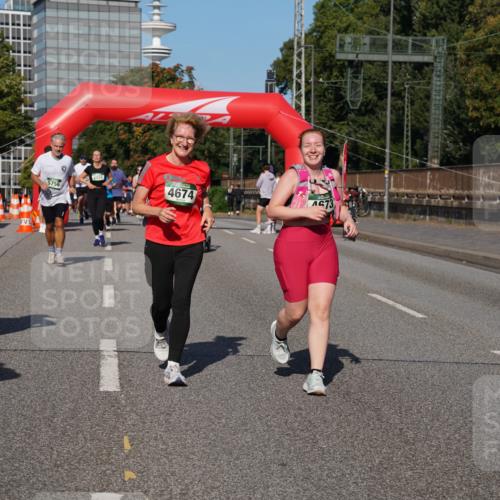 07.09.2025 - BARMER Alsterlauf Yannick Fuchs http://msf.ph/oto/8828043 07.09.2025 10:12:17 Laufen 4154, 5756, 2431, 4674, 673 meine-sportfotos.de