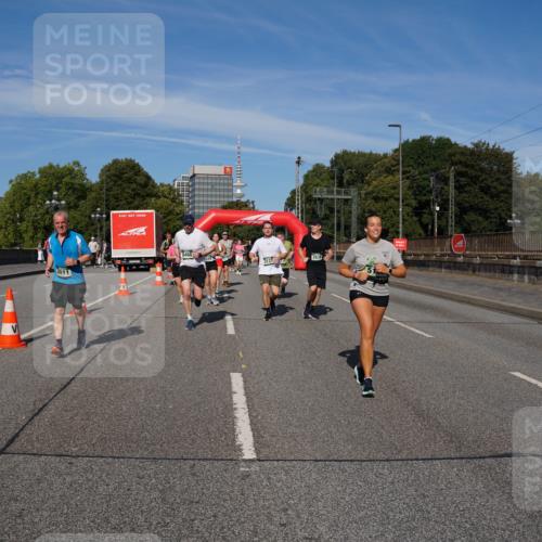 07.09.2025 - BARMER Alsterlauf Yannick Fuchs http://msf.ph/oto/8828081 07.09.2025 10:12:29 Laufen 3011, 3127, 2633 meine-sportfotos.de