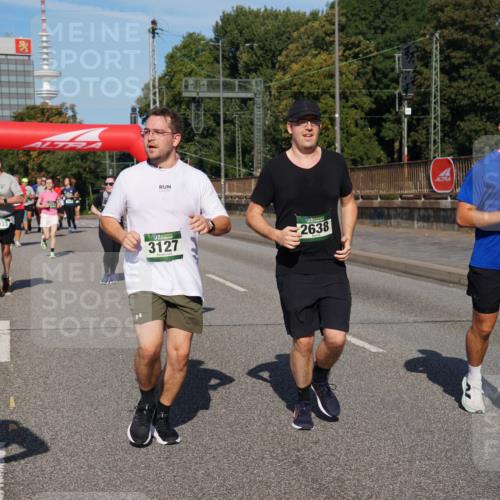07.09.2025 - BARMER Alsterlauf Yannick Fuchs http://msf.ph/oto/8828087 07.09.2025 10:12:31 Laufen 3933, 3127, 2638 meine-sportfotos.de