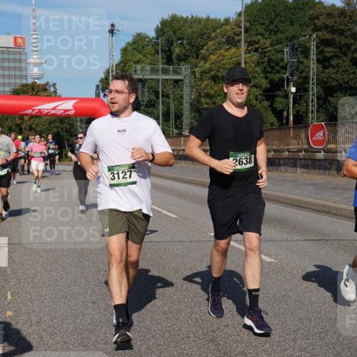 07.09.2025 - BARMER Alsterlauf Yannick Fuchs http://msf.ph/oto/8828088 07.09.2025 10:12:31 Laufen 3933, 3261, 3127, 2638, 4047 meine-sportfotos.de