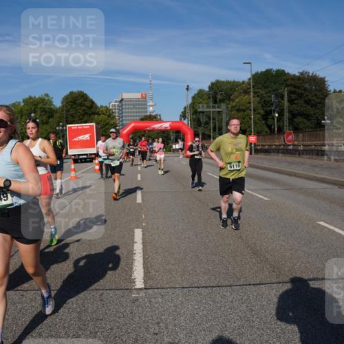 07.09.2025 - BARMER Alsterlauf Yannick Fuchs http://msf.ph/oto/8828099 07.09.2025 10:12:33 Laufen 364, 3649, 6110 meine-sportfotos.de