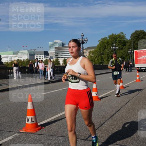 07.09.2025 - BARMER Alsterlauf Yannick Fuchs http://msf.ph/oto/8828103 07.09.2025 10:12:33 Laufen 1111, 499, 3933 meine-sportfotos.de