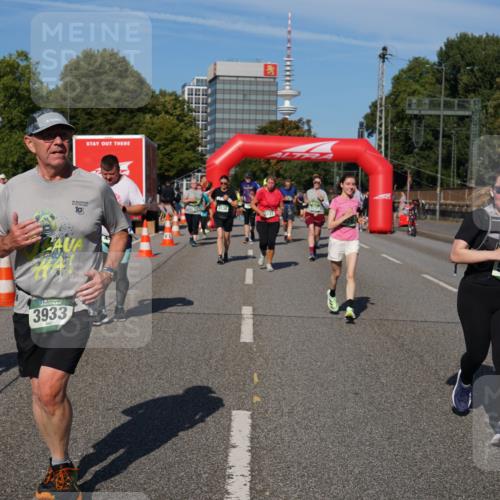 07.09.2025 - BARMER Alsterlauf Yannick Fuchs http://msf.ph/oto/8828109 07.09.2025 10:12:35 Laufen 3933, 10, 1937 meine-sportfotos.de