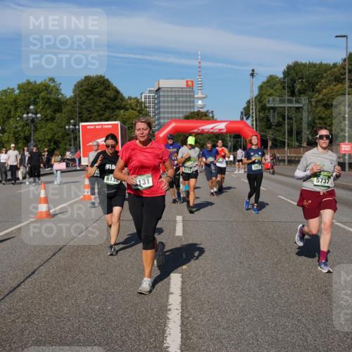 07.09.2025 - BARMER Alsterlauf Yannick Fuchs http://msf.ph/oto/8828129 07.09.2025 10:12:40 Laufen 8130, 2114, 2857, 131, 5737 meine-sportfotos.de