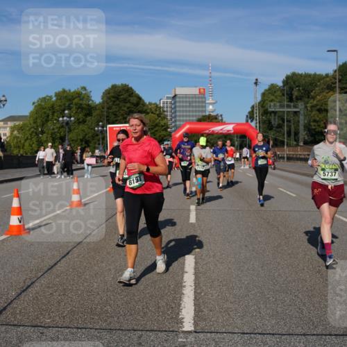 07.09.2025 - BARMER Alsterlauf Yannick Fuchs http://msf.ph/oto/8828131 07.09.2025 10:12:40 Laufen 8131, 2857, 5737 meine-sportfotos.de