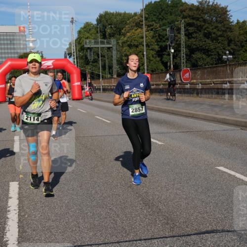 07.09.2025 - BARMER Alsterlauf Yannick Fuchs http://msf.ph/oto/8828139 07.09.2025 10:12:42 Laufen 40, 5936, 15832, 2114, 2857, 177 meine-sportfotos.de