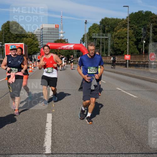 07.09.2025 - BARMER Alsterlauf Yannick Fuchs http://msf.ph/oto/8828150 07.09.2025 10:12:45 Laufen 832, 4113, 5232 meine-sportfotos.de