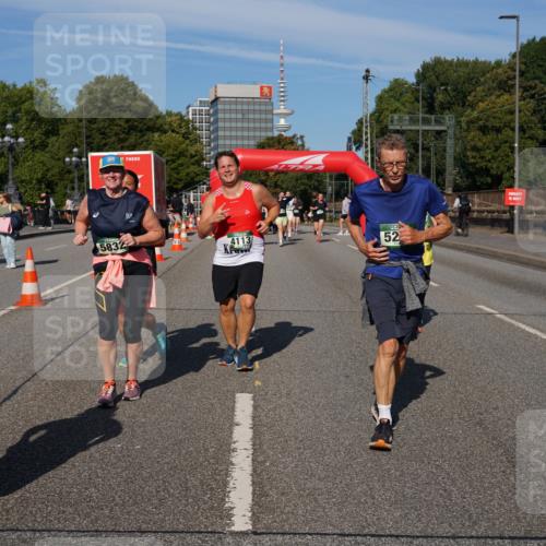 07.09.2025 - BARMER Alsterlauf Yannick Fuchs http://msf.ph/oto/8828151 07.09.2025 10:12:45 Laufen 2014, 5832, 4113, 403, 52 meine-sportfotos.de