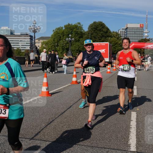 07.09.2025 - BARMER Alsterlauf Yannick Fuchs http://msf.ph/oto/8828154 07.09.2025 10:12:45 Laufen 2014, 135, 3403, 5832, 4113 meine-sportfotos.de