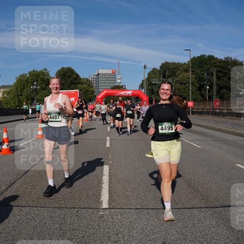 07.09.2025 - BARMER Alsterlauf Yannick Fuchs http://msf.ph/oto/8828185 07.09.2025 10:12:57 Laufen 4497, 4447, 5232, 4495 meine-sportfotos.de