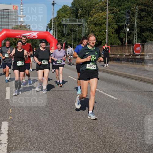 07.09.2025 - BARMER Alsterlauf Yannick Fuchs http://msf.ph/oto/8828189 07.09.2025 10:12:58 Laufen 45, 246, 244, 5237, 4447, 5888, 4065 meine-sportfotos.de